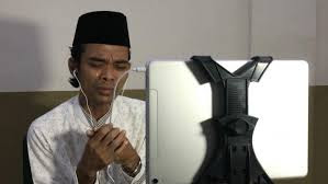 Deretan 4 Peristiwa yang Dialami Ustadz Abdul Somad Hingga Semakin Dicintai Umat Deretan 4 Peristiwa yang Dialami Ustadz Abdul Somad Hingga Semakin Dicintai Umat