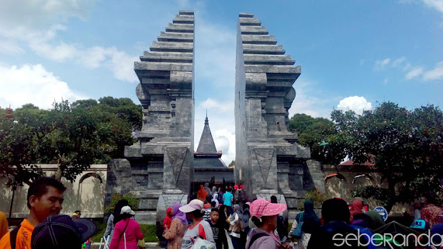 Makam Bung Karno Blitar