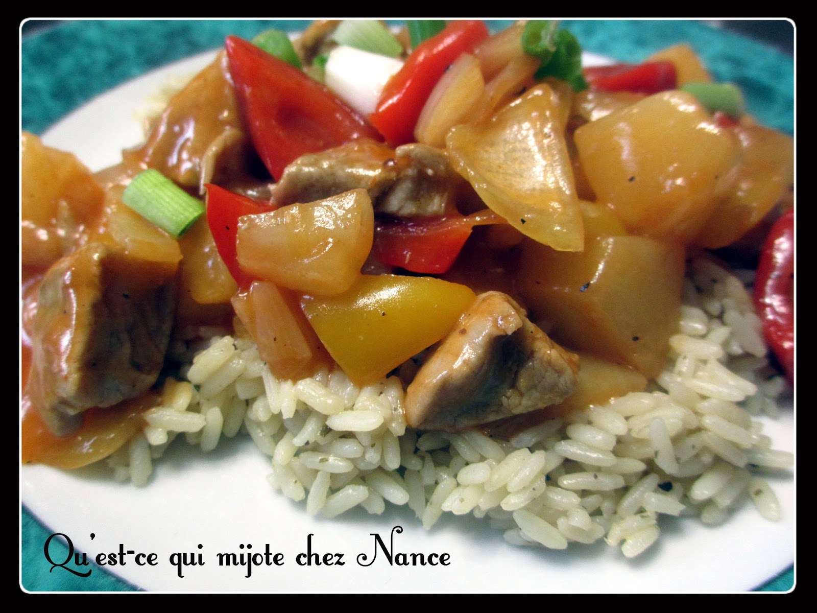 Qu'estce qui mijote chez Nance Mijoté de porc Hawaïen