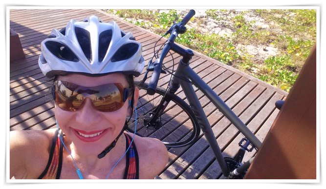 De bike em Camburi Vivendo Bem Feliz