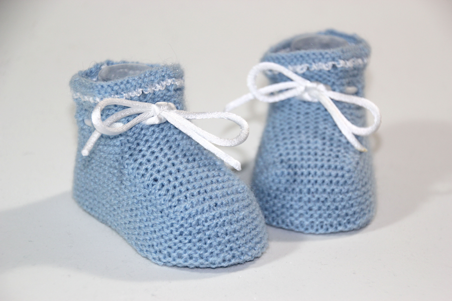 DIY Cómo hacer patucos de punto para bebe (patrones gratis)