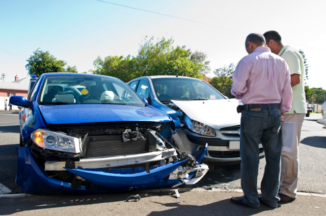 Should You File an Auto Claim After Any Accident? Exa