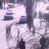 Σοκαριστικό ατύχημα: Αμάξι παρασέρνει πεζούς - Πέντε νεκροί και δεκάδες τραυματίες (Video)