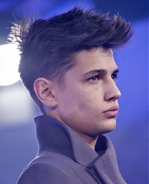 Model Rambut Pria, Gaya Rambut Pria yang Disukai Wanita Masa Kini