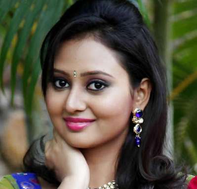 Amulya Wiki Height Weight Age Husband Family And