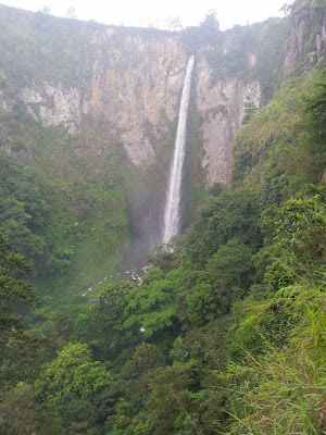 Air Terjun SiPiso Piso Sumatera Utara Air Terjun SiPiso Piso Sumatera Utara