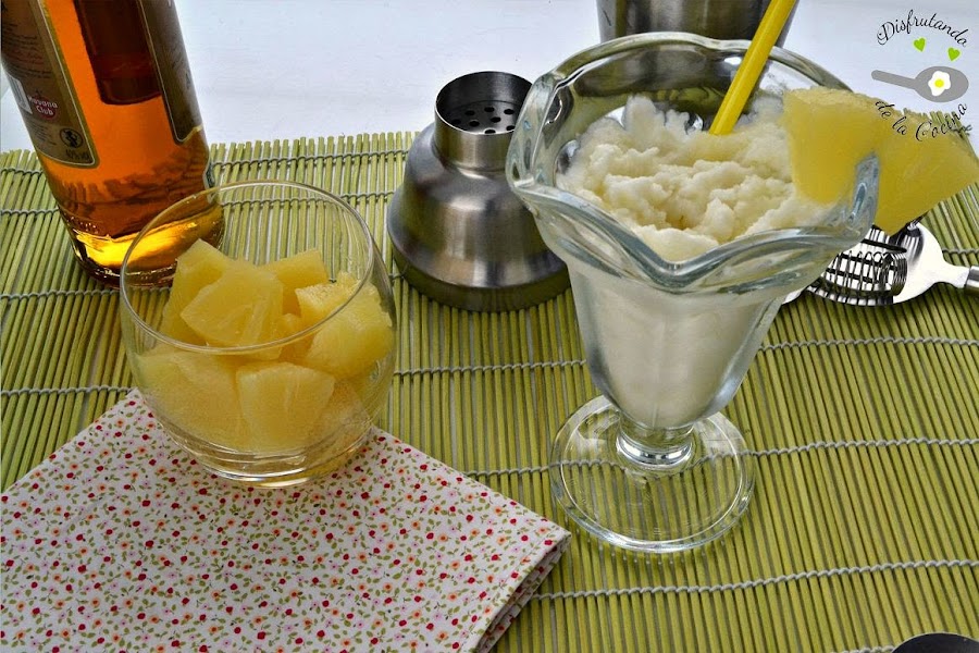 SORBETE DE PIÑA COLADA