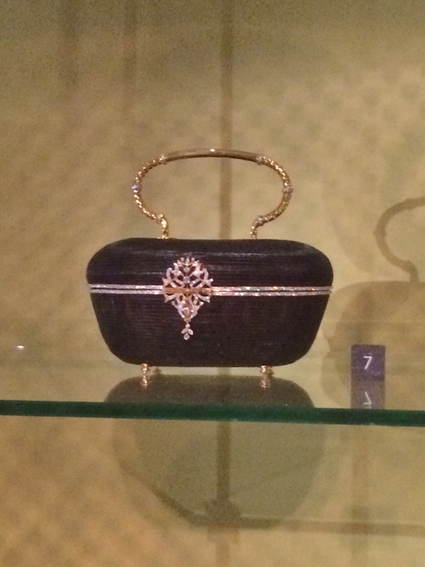 9 of Queen Elizabeth's Favourite Bags - Handbagholic