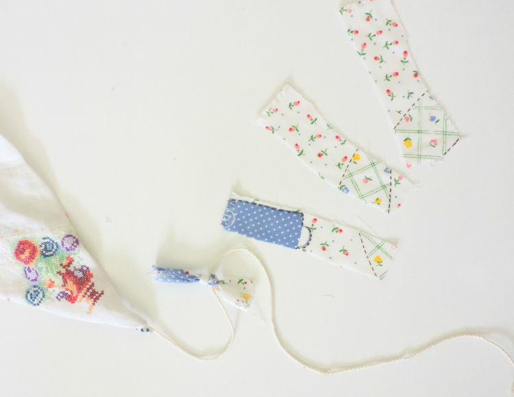 stormieariel: DIY Vintage Fabric Kites