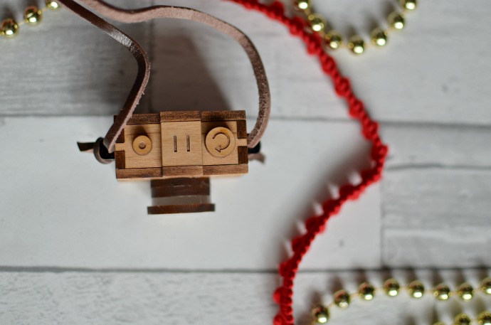 Christmas Gift Guide for a Four year old - Arlette Gold Camera Necklace