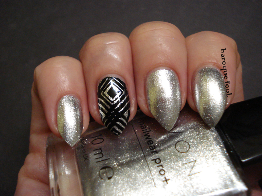 baroque fool AVON nail polish and Quick dry nail spray