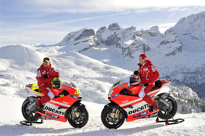 2011 Ducati Desmosedici GP11 Unveiled