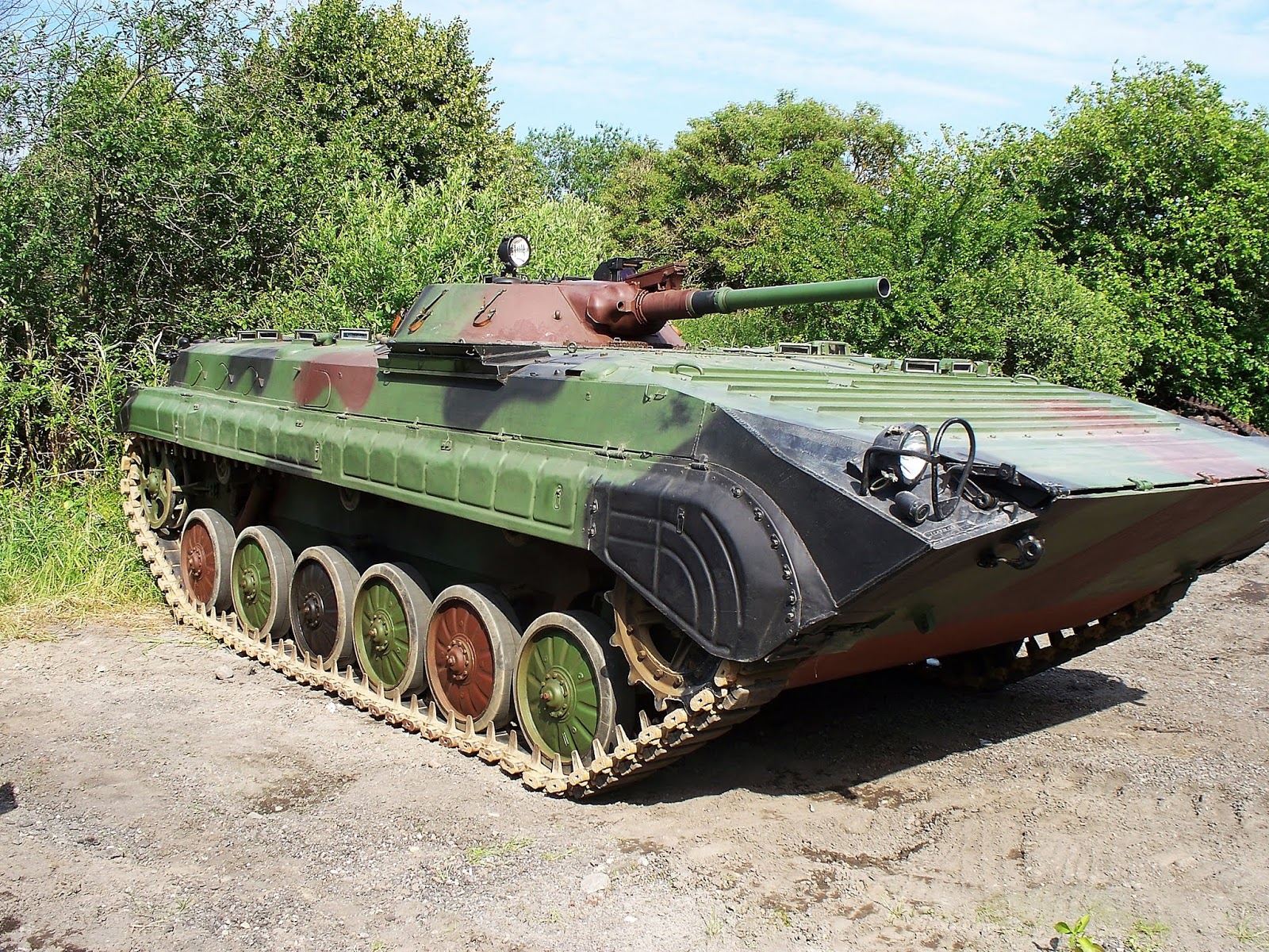 Бмп 1 фото крупным планом