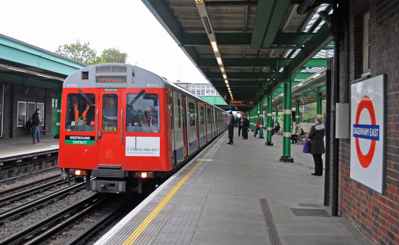 Trains Today District Dstock bows out