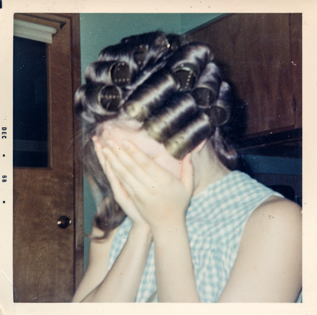 How to Use Hair Rollers in the Right Way? These 40 Color Snapshots Will