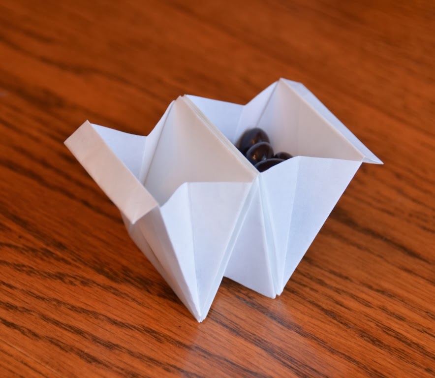 A Wren in My Teacup: Origami Accordion Box