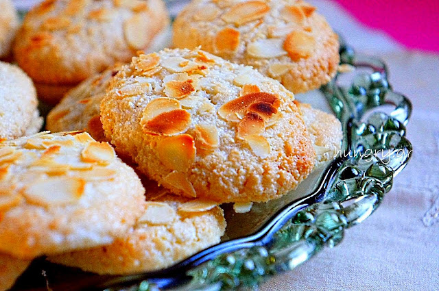 Almond Cookies-Ergolavoi