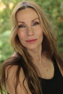 Virginia Hey