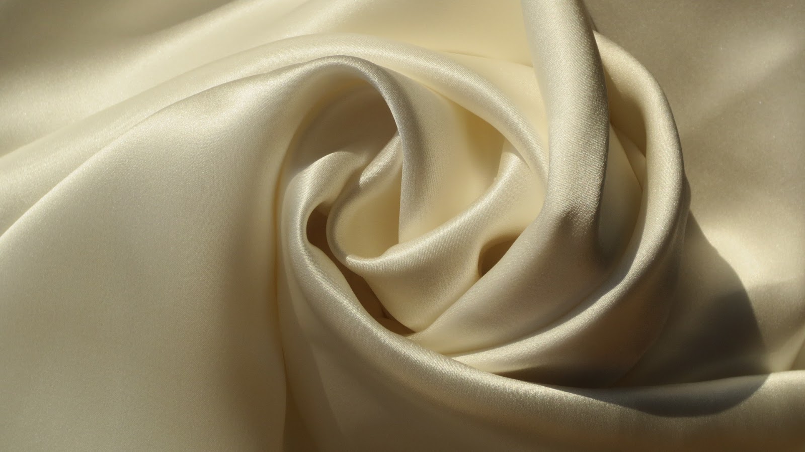 Predatex Silk A person whose skin is susceptible to allergies should