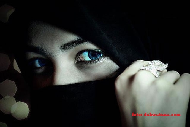 Bacaan Tulisan Arab Surat Al Mujadilah Dan Terjemah Sakaran