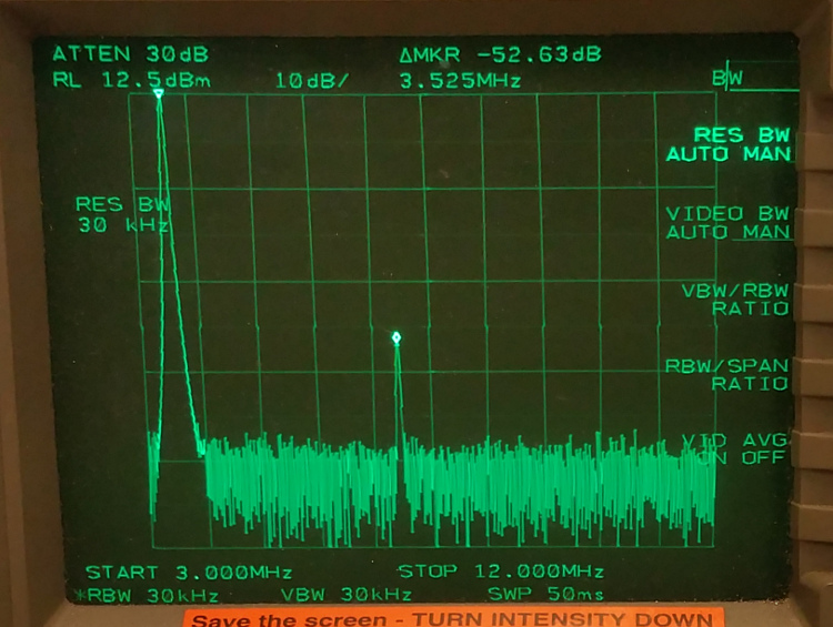 AE5X Comparing SDRPlay's spectrum analyzer function with calibrated
