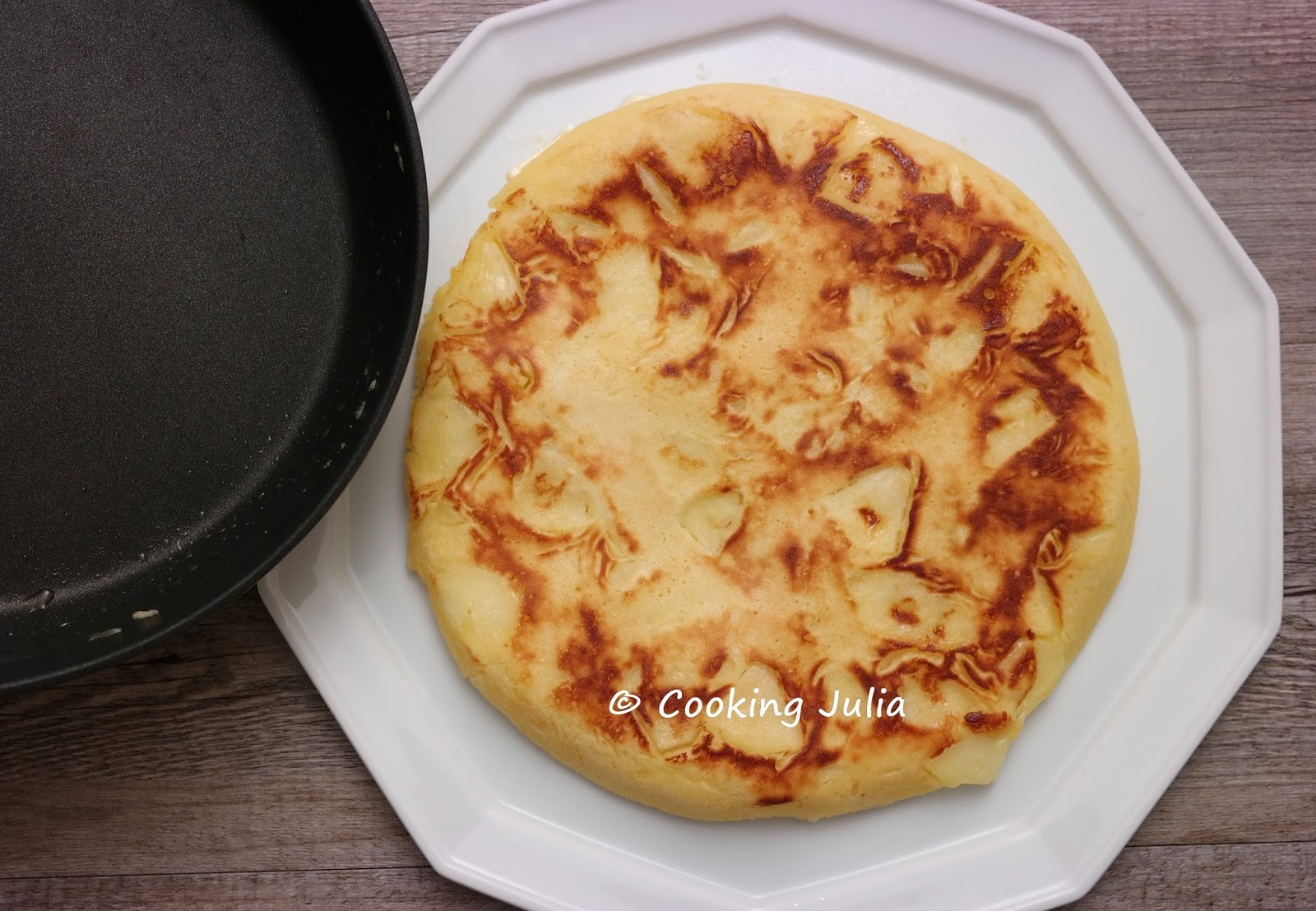COOKING JULIA : BEIGNET AUX POMMES À LA POÊLE