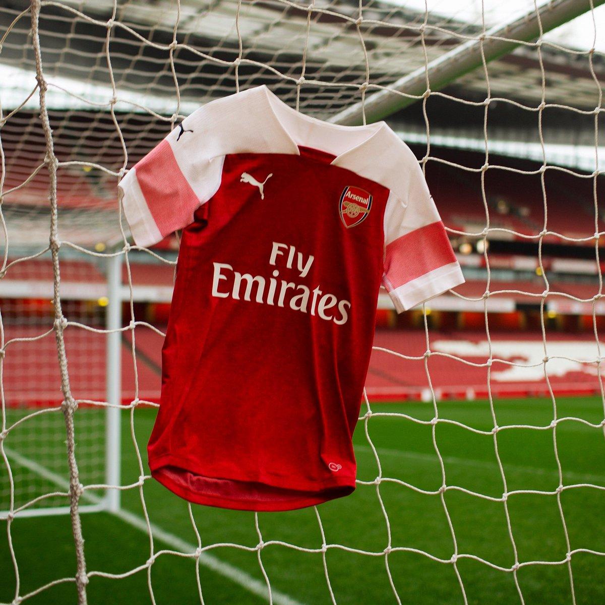 Arsenal 18-19 Home - Footy