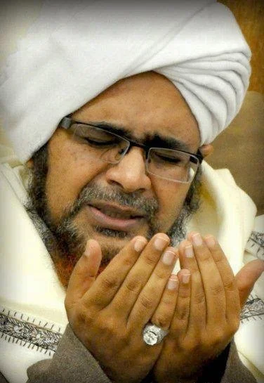 Nadzam Asma'ul Husna Karya Al-habib Umar Bin Muhammad Bin Salim Bin Hafidz Bin Syech Abu Bakar Bin Salim