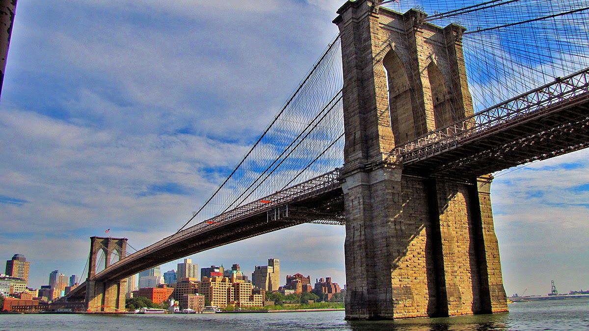 The Compleat Traveller: The Brooklyn Bridge