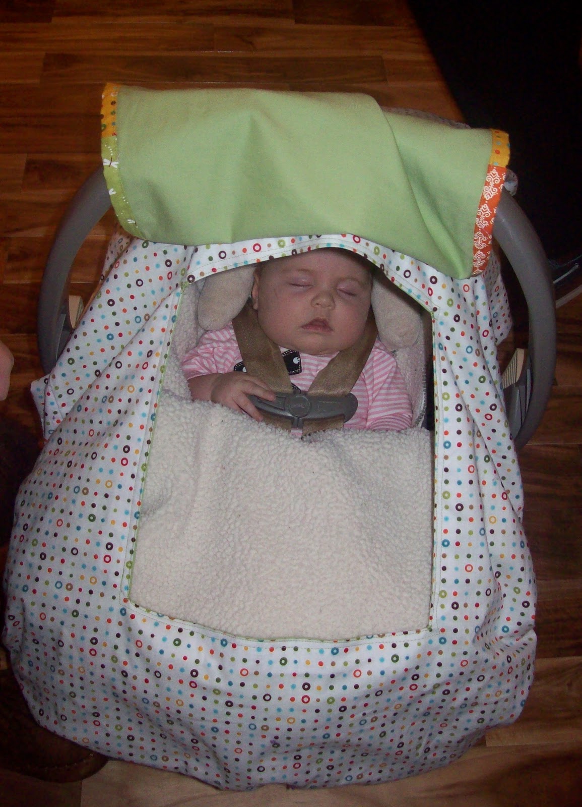 Sew Kansas: Fitted Car Seat Canopy