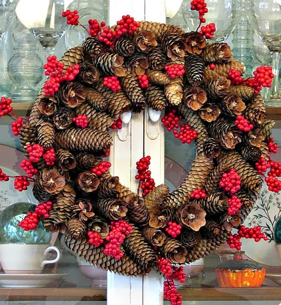 DIY Pinecone Wreath