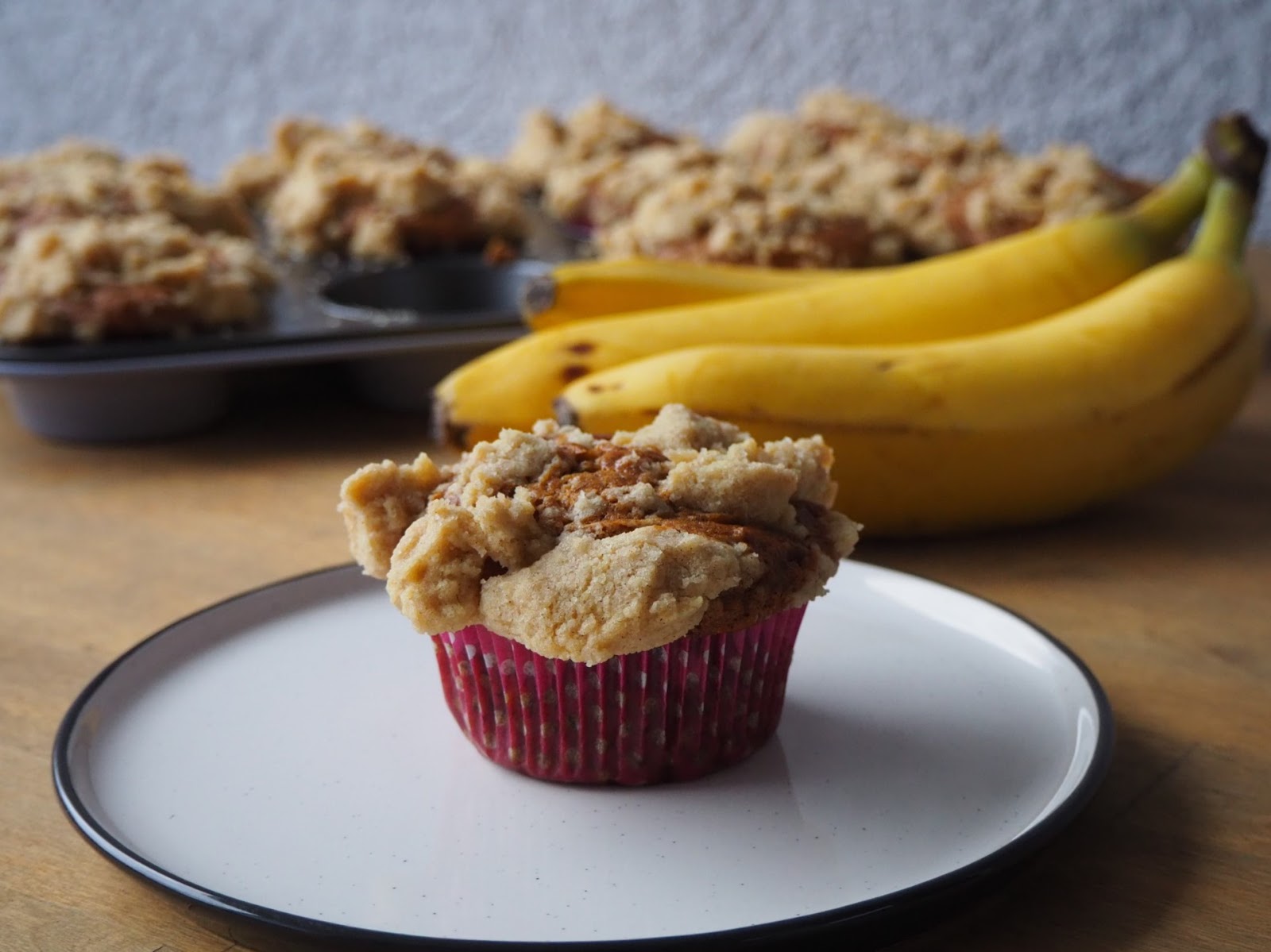Kein krummes Ding: Vegane Bananenmuffins mit Knusperstreuseln