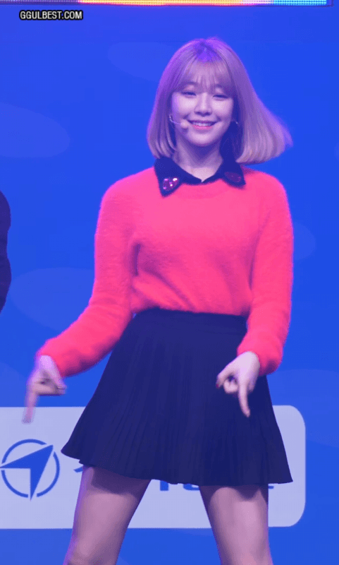 프로미스나인 지헌 단발머리
