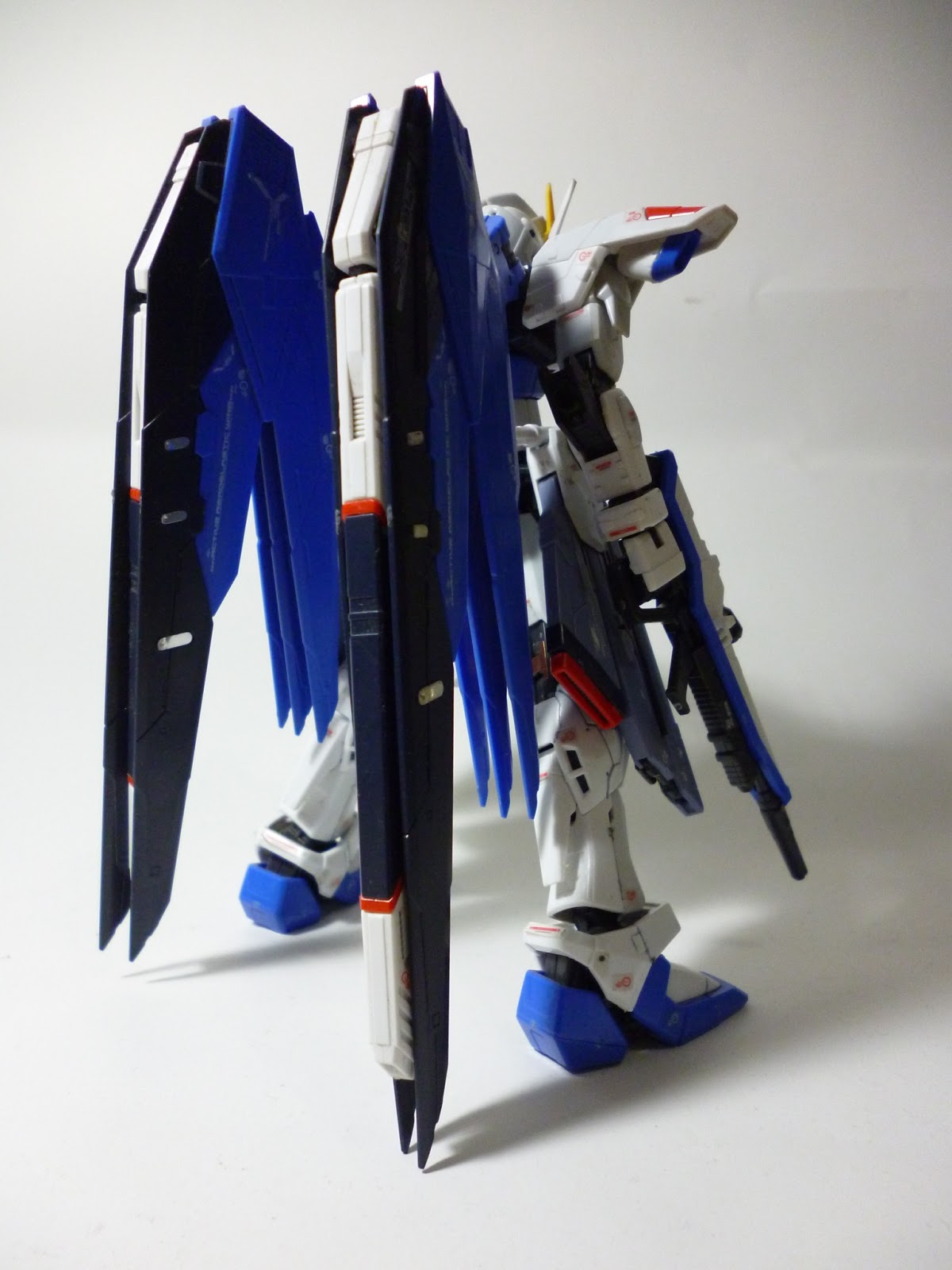 Sketsa Langit: Gunpla - #12 - RG Freedom Gundam Review