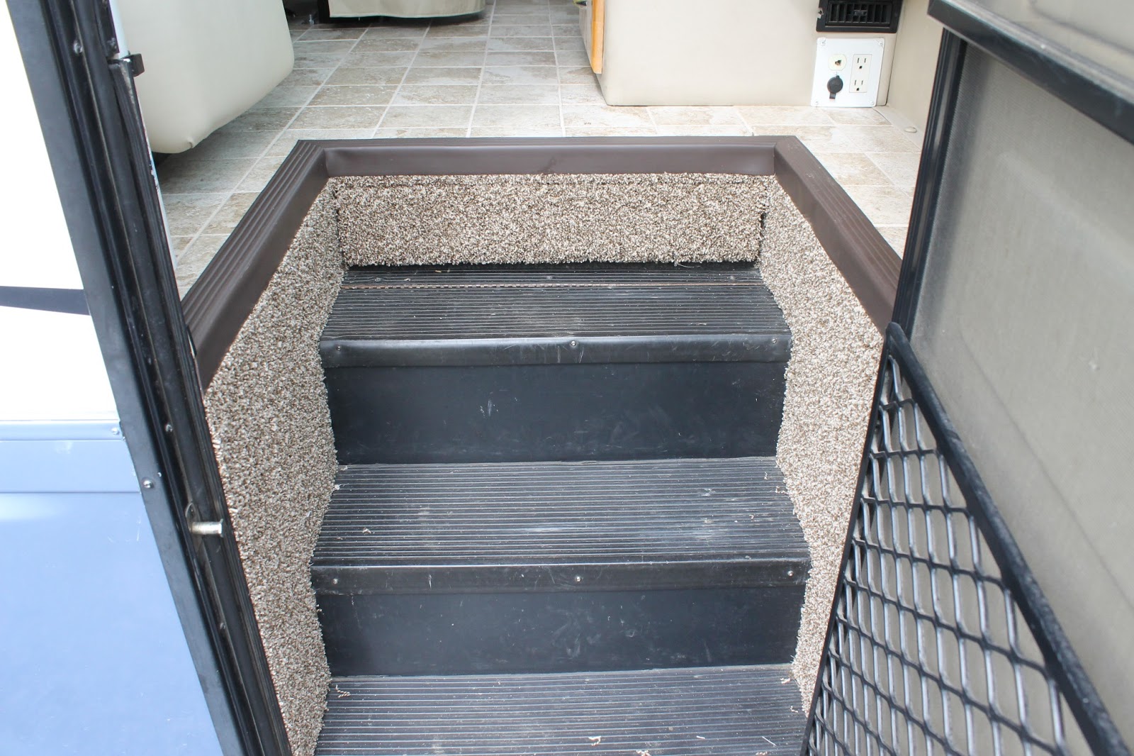 Countryside Interiors Transforming RVs and Trailers since the 80's