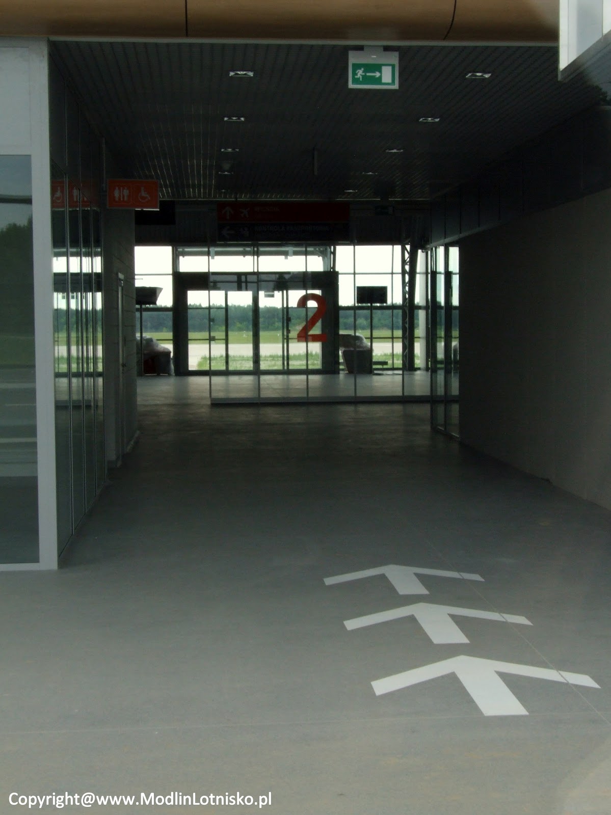 LOTNISKO WARSZAWA MODLIN MODLIN AIRPORT TAXI PARKING HOTEL RENT A