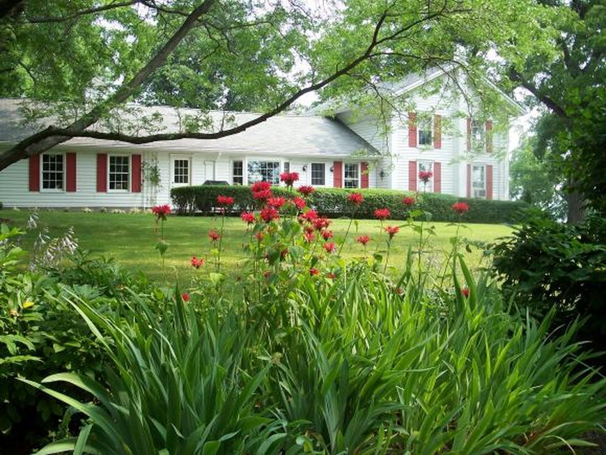 Sweet House Dreams 1860 Colonial in Romulus, New York