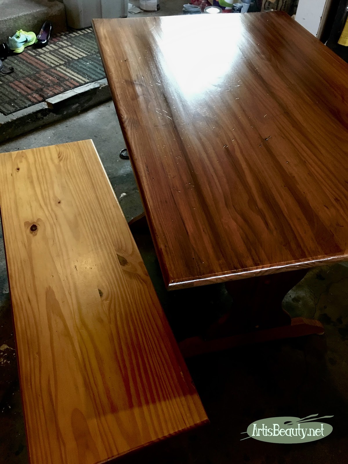 ART IS BEAUTY Updating a Farmhouse Style Table and Bench with General