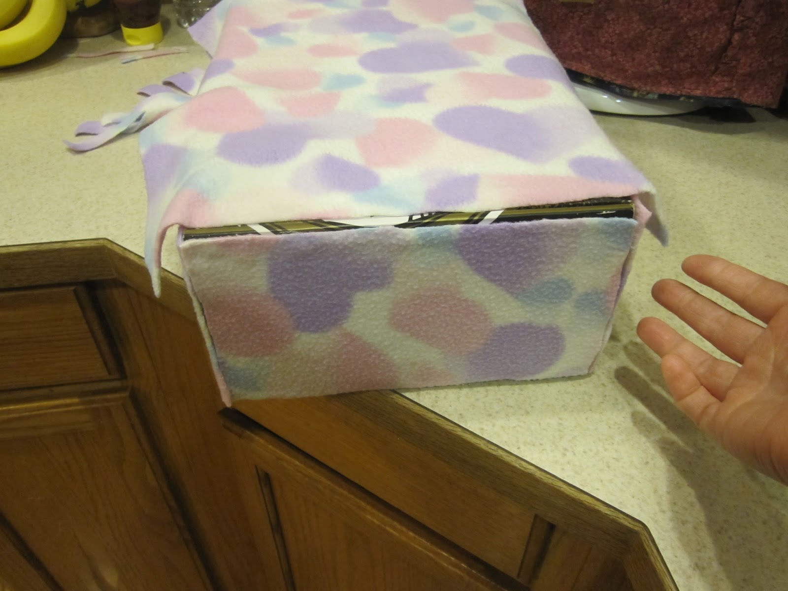 The Colors of my World: How to make a Barbie bed out of a cardboard box!