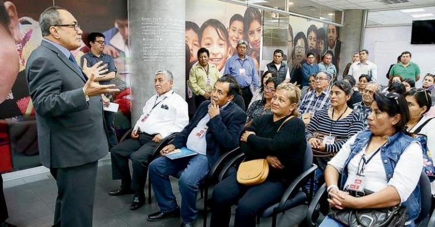 MINEDU: Docentes ganarán el equivalente a una UIT (S/ 4.050) en el año del Bicentenario - www.minedu.gob.pe MINEDU: Docentes ganarán el equivalente a una UIT (S/ 4.050) en el año del Bicentenario - www.minedu.gob.pe