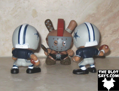 Toy Review: Dallas Cowboys Lil’ Teammates NFL Collectible Team Set - Running Back, Huck Gee Apocalypse Dunny & Quarterback
