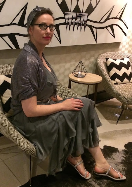 Gail Carriegr Wears a Grey Ruffled 1930s Evening Dress at Phoenix 2018