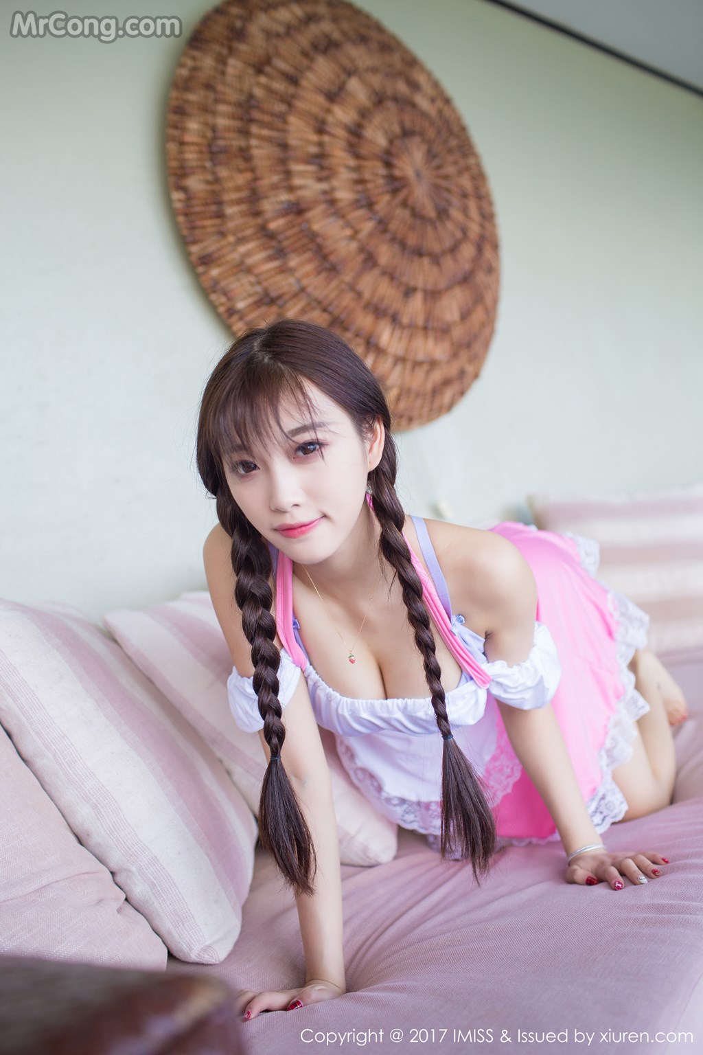 IMISS Vol.159: Model Yang Chen Chen (杨晨晨 sugar) (54 photos)