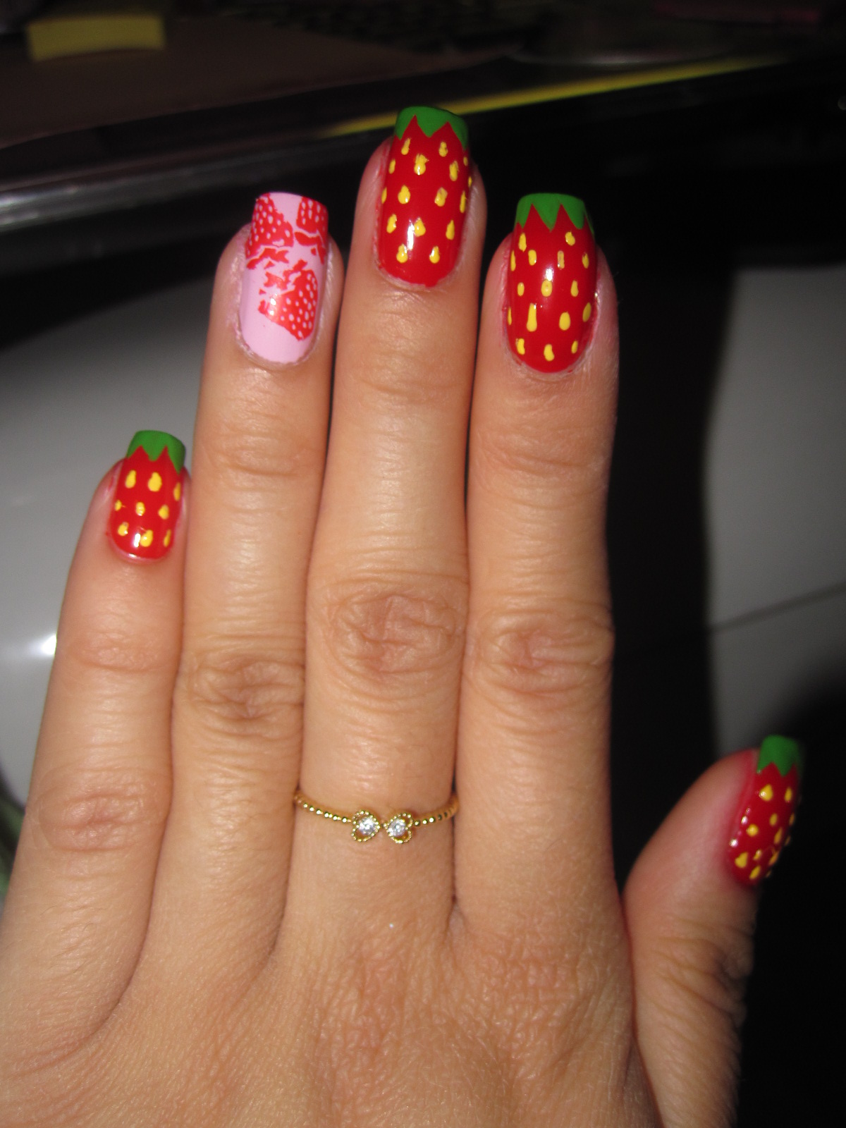 Jelly's Nails Strawberry Nails