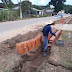 Prefeitura de Feijó inicia trabalho de construção de calçadas
