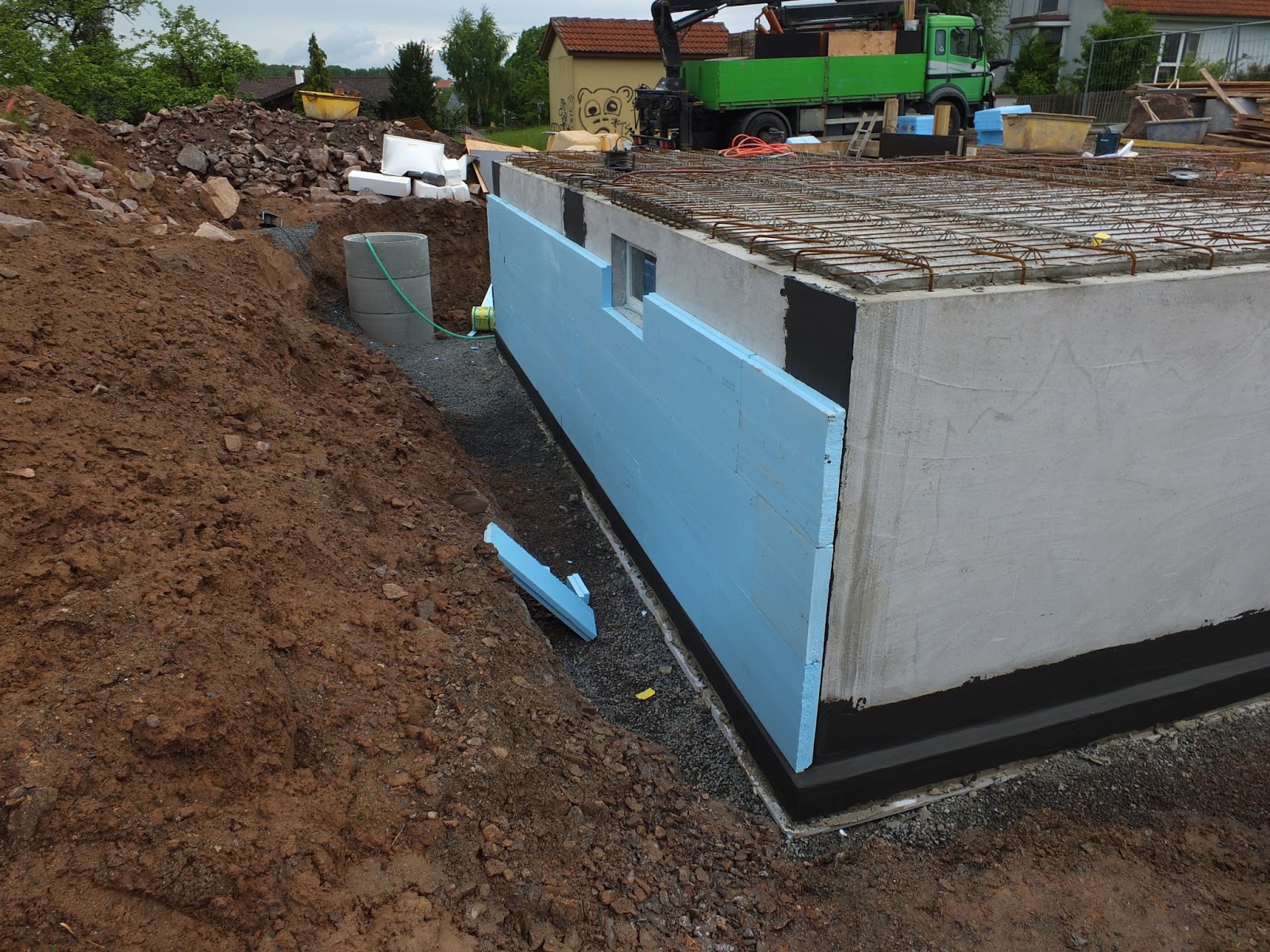 Bautagebuch Hassenroth: Keller Teil 4, Perimeterdämmung, Treppe