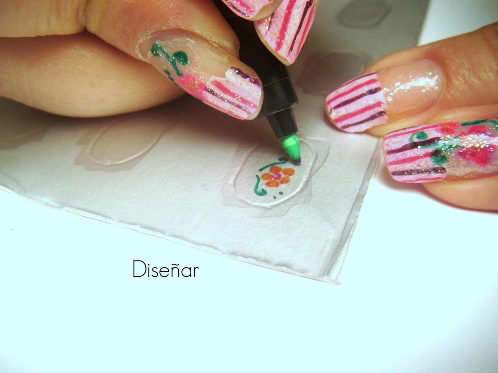 DIY Stickers para Uñas caseros The White Curl