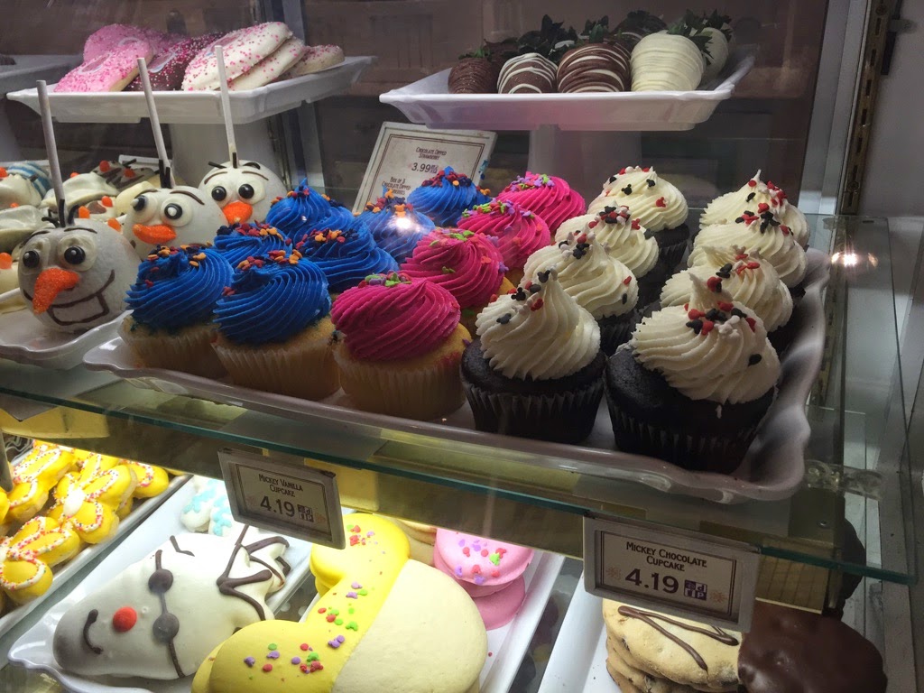 Whisk Disney World Cupcake Crawl 2015 Whisk Disney World Cupcake Crawl 2015