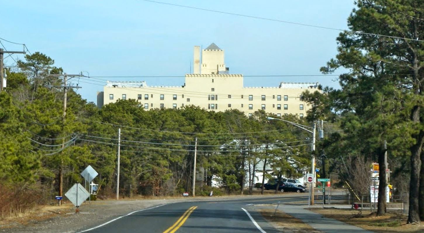 MEC&F Expert Engineers DIESEL FUEL SPILL CAUSES 250 PATIENTS TO