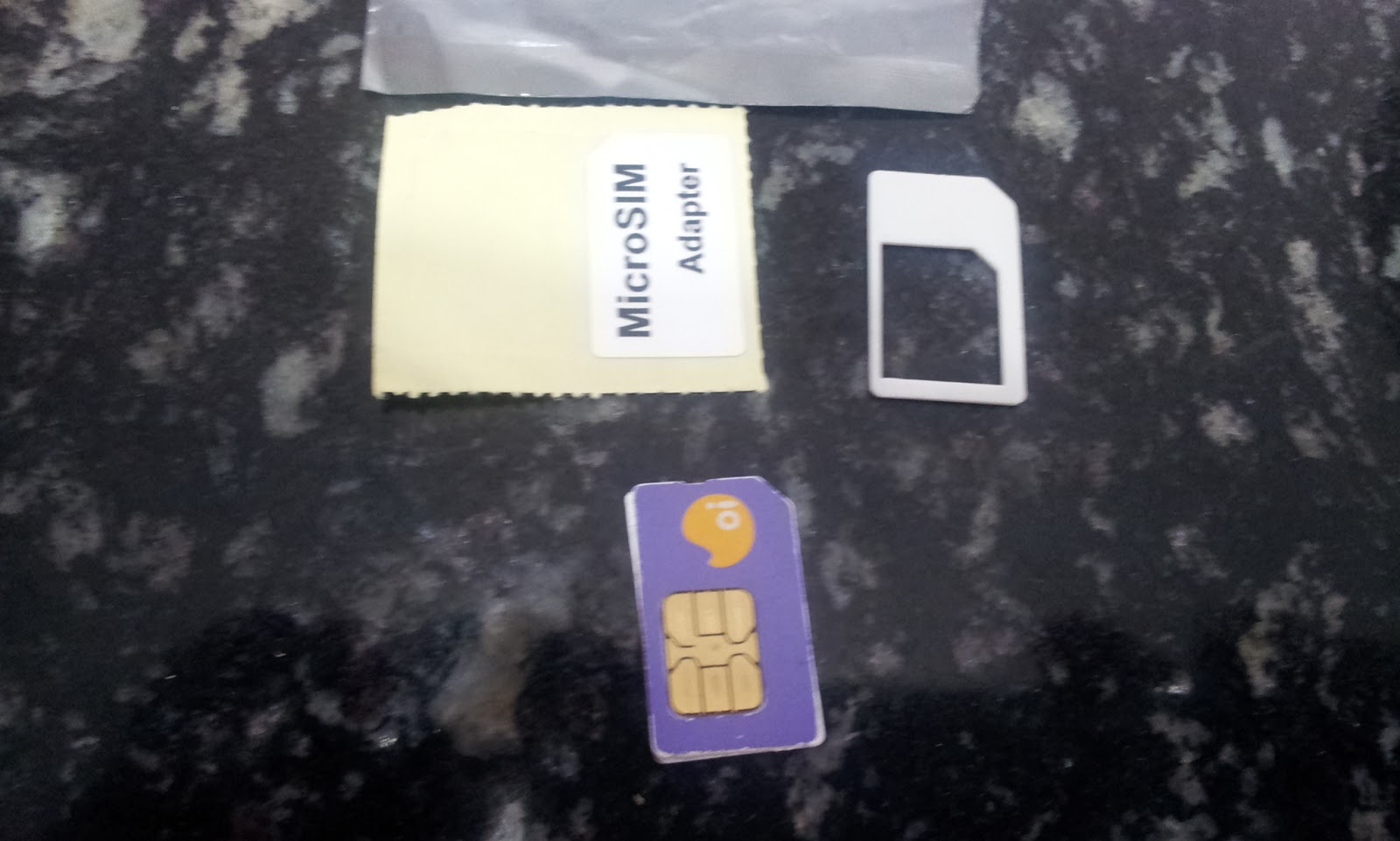 Transformando o SIM card em MicroSIM card Brasiligeeks